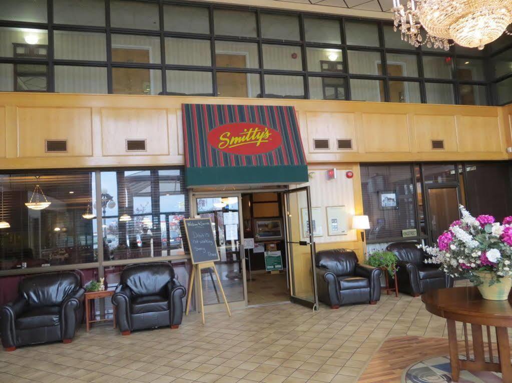 Tropical Inn - North Battleford Esterno foto
